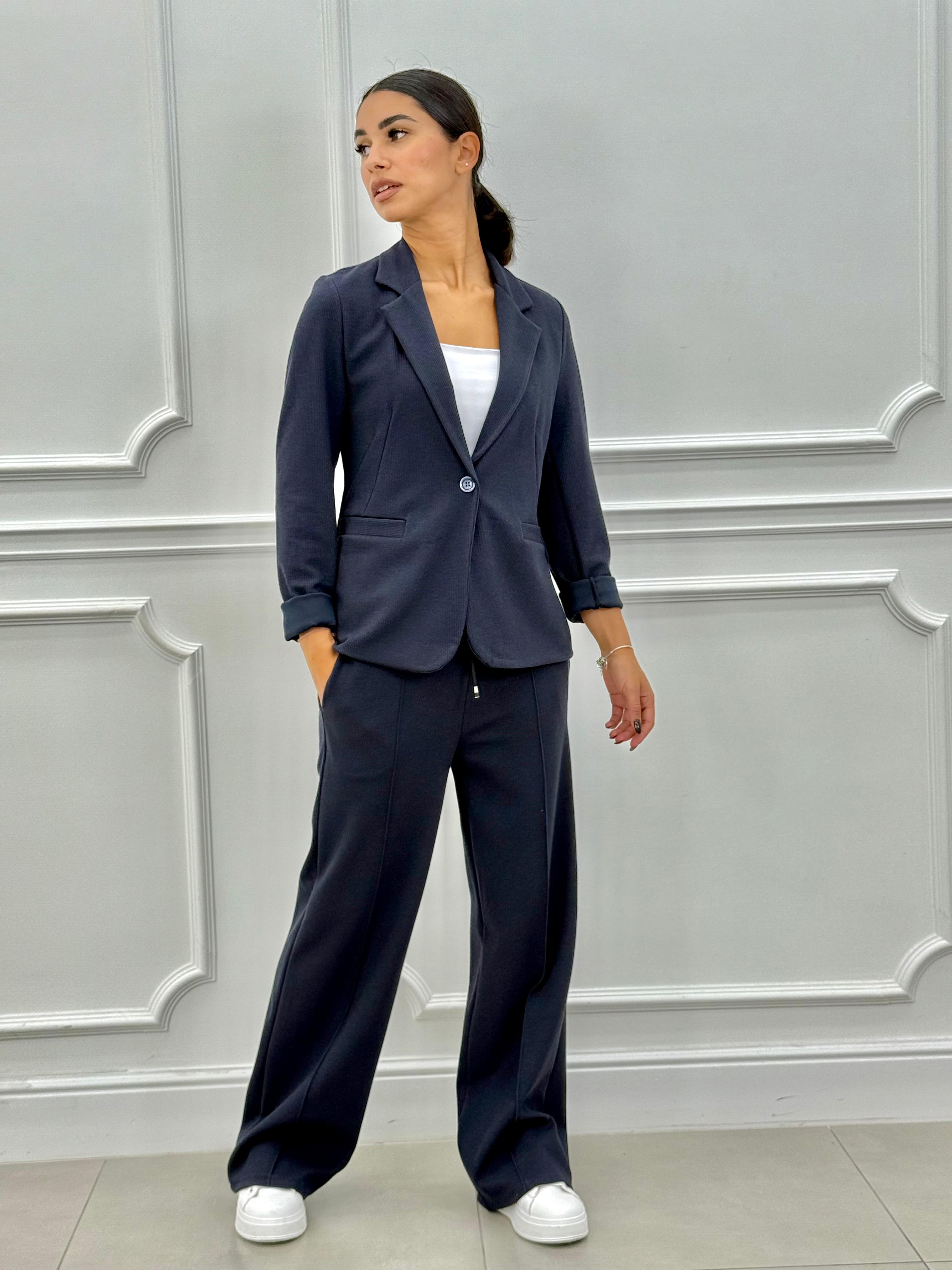 Neria - Coord-Set Ease