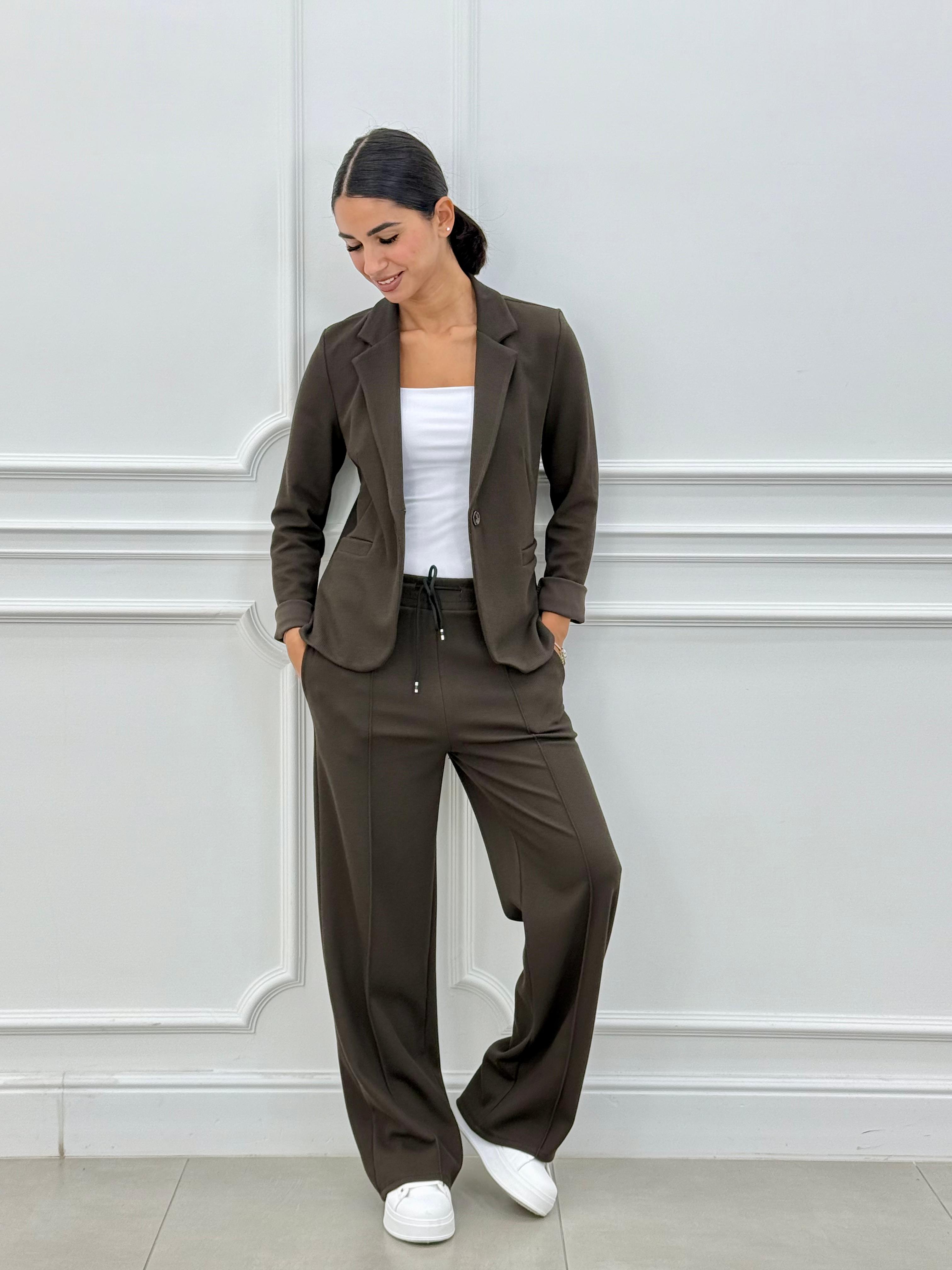 Neria - Coord-Set Ease