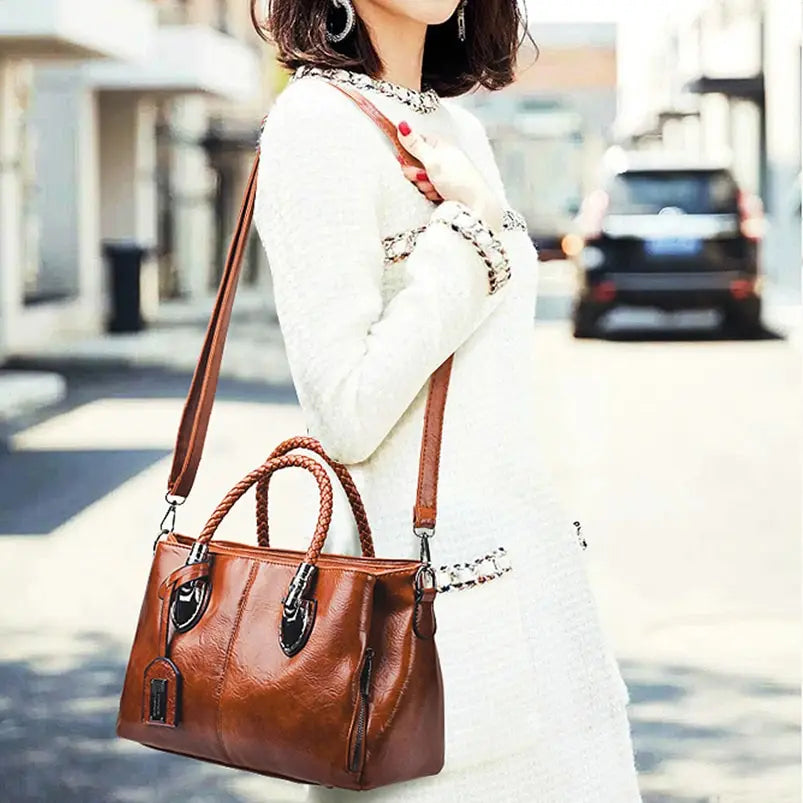 Women's Large Handbag Made Of Genuine Leather With A Spacious Design – Elegant Tote Bag For Work, Everyday Use, And Travel