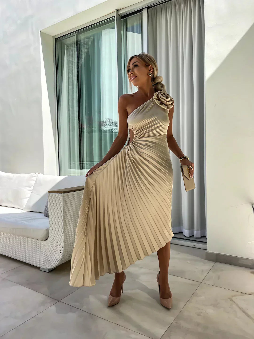 Maisie | Stylish One-Shoulder Pleated Dress