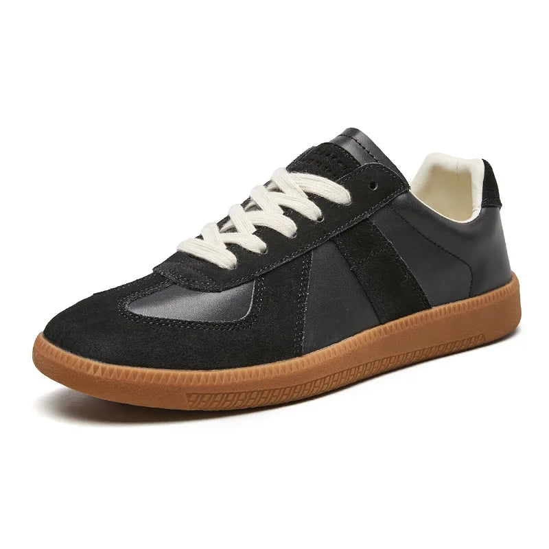 Men's Retro Sneakers With A Panel Design And Lace-up Closure – Classic Low-top Shoes For Everyday Wear, Leisure, And Casual Style